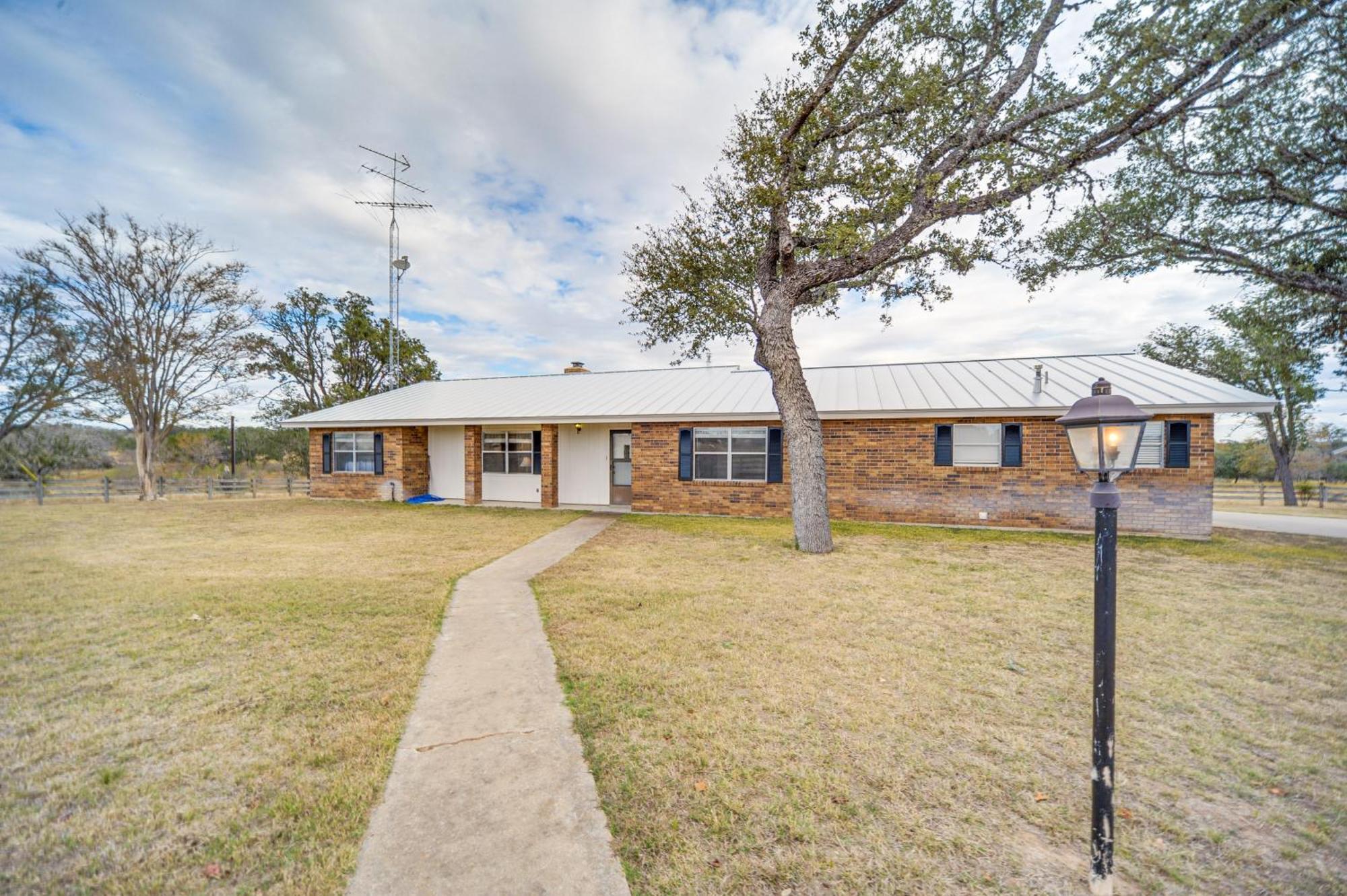 Historic Hoffmann Ranch Haus Near Wineries! Villa Fredericksburg Buitenkant foto
